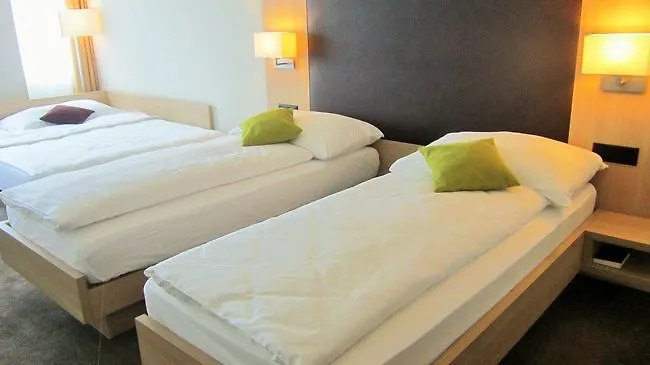 Hotel Hoeri Inn 3*, Hori
