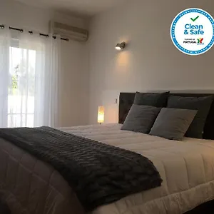 https://ahvillas-cerro-azul.hotelaalgarve.com